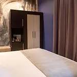 Adelaide Dreams Řím