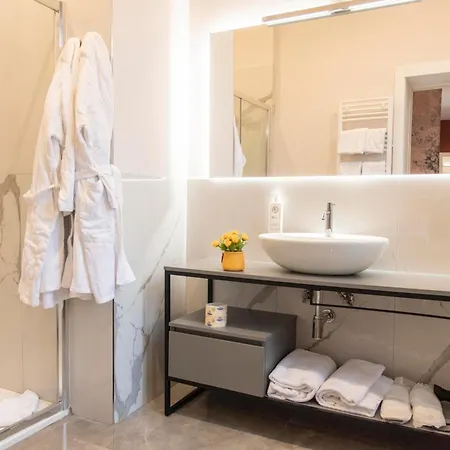 Adelaide Dreams Guest house Rome