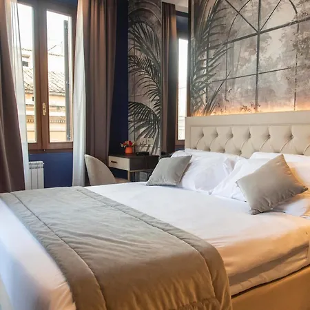 Adelaide Dreams 4*