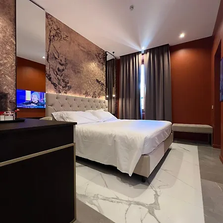 Adelaide Dreams 4*