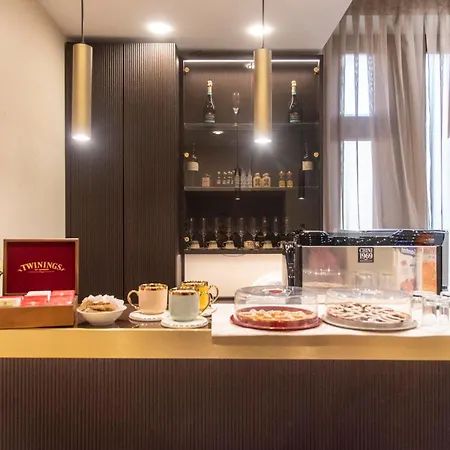 Adelaide Dreams 4* Róma