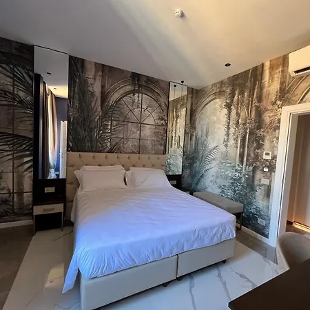 Adelaide Dreams 4*